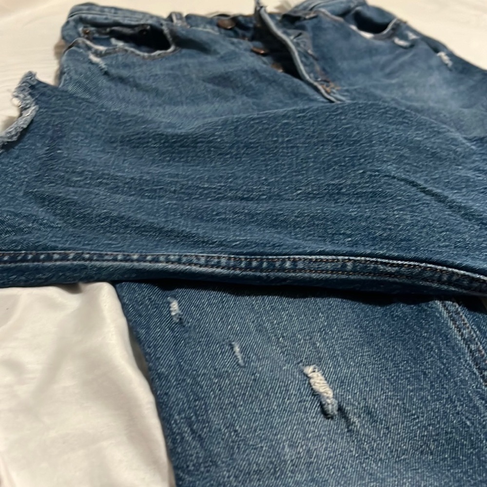 Ultra High Rise Flare Jeans. Women’s size 0 - Picture 2 of 4